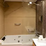 Casa Dos Filhos By Rent2u, Lda *
