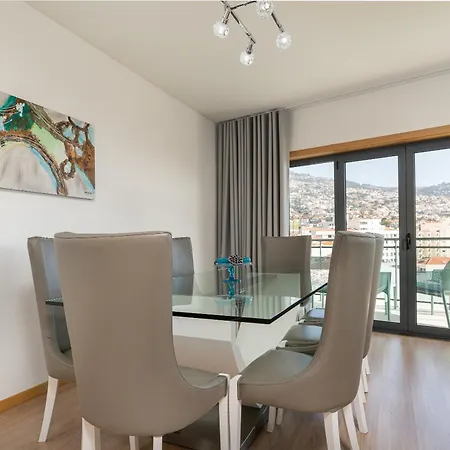 Apartman Casa Dos Filhos By Rent2u, Lda