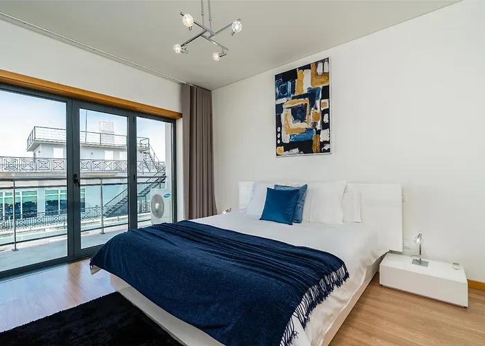 Casa Dos Filhos By Rent2u, Lda דירה